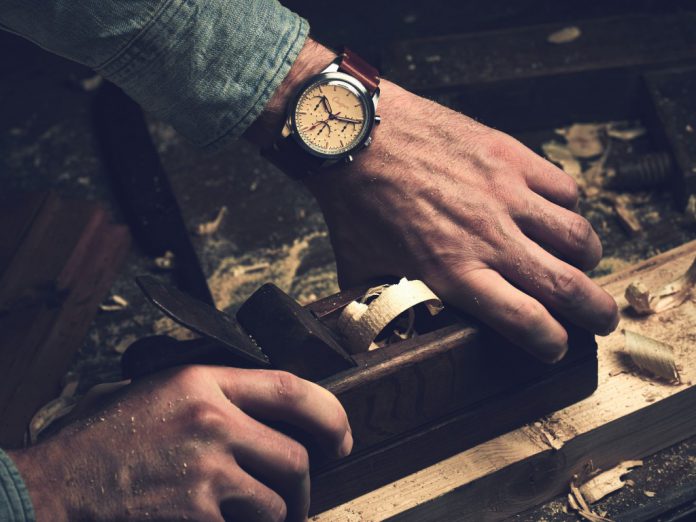 Louis Pion x Chevignon deux montres a l image de l homme moderne