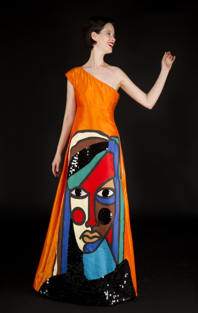 Castelbajac Robe asymetrique visage colore Capsule Collections