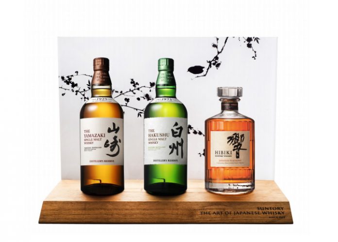 trois-whiskies-Suntory