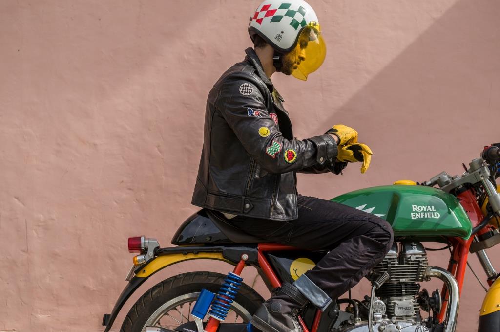 Tee shirt moto vintage pour les passionnés et les anciens du bitume