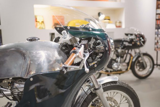 Tendance Roadster présente sa dernière création : la Royal Enfield Continental Circus.