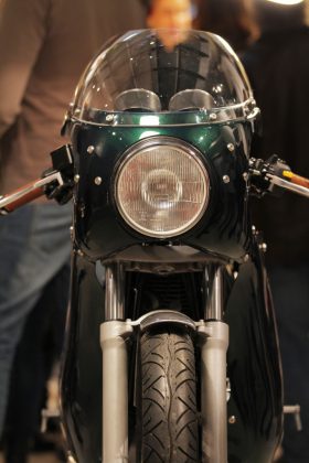 Tendance Roadster présente sa dernière création : la Royal Enfield Continental Circus.