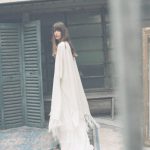 elise-hameau-robe-mariee-2017-paris-poncho