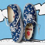 FA17_Classics_Peanuts_VN0A38EMOQW_UAAuthentic_Snoopyskating_Elevated