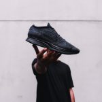 Nike FlyKnit Racer Black
