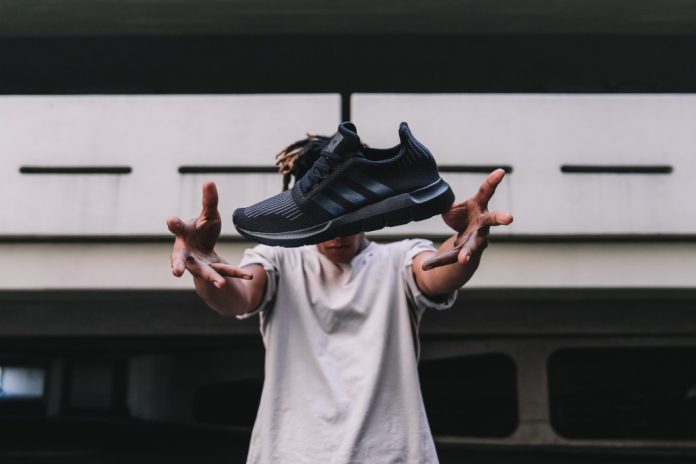 Foot locker swift run outlet