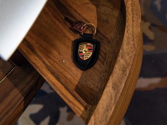 Porsche writing desk by 3gjb17