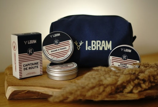 packaging trousse cosmétiques bio LeBRAM X Clean Hugs